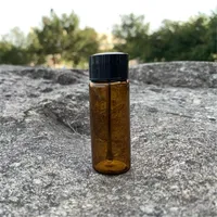 Botella de vidrio Botella de almacenamiento de 68 mm de altura de alto tubo de cristal Botella de cigarrillo de vidrio hecho a mano