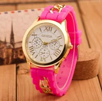 클래식 시계 체인 실리콘 밴드 로마 숫자 시계 다채로운 여성 쿼츠 손목 시계 제네바 크리스탈 골드 시계