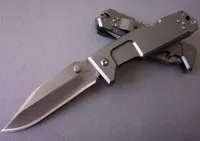 Offre spéciale Couteau de pliage tactique classique 440C 58HRC Drop Drop Point Blade Couteaux extérieurs dans une boîte originale Emballage 4mm