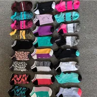 Pink Black Socks Adult Cotton Short Ankle Socks Sports Basketball Soccer Teenagers Cheerleader New Sytle Girls Women Sock with Tags