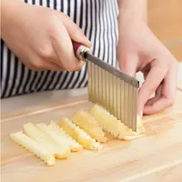 Slicer à puce de pomme de terre en acier inoxydable fruit de légumes froissants de cuisson ondulé couteau couteau de pommes de terre coupe-pommes de terre chopper français freur maker cuisine outil
