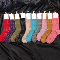 Neue Ankunft Glitter Brief Socken Frauen Mädchen Brief Socken mit Stempel Tag Mode Strumpfeiniger Großhandel Preis Hohe Qualität