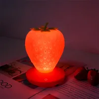 Strawberry Night Light USB Lampe de table Rechargeable Dessin animé Touch Capteur Lumières Chambre Chambre à coucher bébé Lampes à bébé
