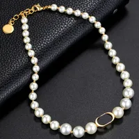 2022 Lyxig designer Smycken Kvinnor Halsband Pearl Beaded Halsband för Girl High-end Elegant Choker Halsband och Armband Suit Fine Smycken Present
