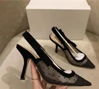 Pahalı Popüler Yaz Bayanlar Sandalet Riband Metal Dekorasyon Peep Toes Ayak Bileği Kayışı Tıknaz Topuk Ayakkabı Parti Seksi Moda Bayanlar Ayakkabı
