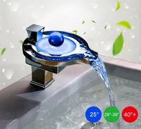 LEDの蛇口LEDの浴室洗面台の蛇口の真鍮クロム仕上げの滝タップ水力洗面台タップミキサーTorneira1