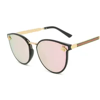 Nova Moda Cat Eye Sunglasses Mulher Luxo Bee Sol óculos Feminino Designer Metal Gradiente Espelho Vintage Oculos de Sol Y220315