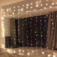 Beste 300-LED-warmes weißes Licht romantischer Weihnachtszeit-Hochzeit Outdoor Decoration Vorhang String Licht Hohe Helligkeits-Saiten Lichter