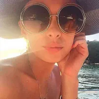 US-Lagerweinlese-Übergröße Runde Sonnenbrille Frauen-Legierung um Hohlrahmen Marke Designer Mode Circling Frosch Sonnenbrille UV400