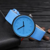 Wristwatches Fashion Student Koreański Styl Canvas Męskie Zegarek Stereo Digital Damska Kreatywna Sportowa Dekoracja