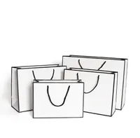 Present Wrap Kraft Paper Thicken Påsar Vit kort Förpackningspåse Annonsering Fashion Storage Handväska Shopping Party Anpassade kläder SN1880