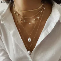 Hängsmycke Halsband Lacteo 2pcs / Set Bohemian Imitation Pearl Necklace för kvinnor Mode Multi Layered Clavicle Chain Choker Smycken