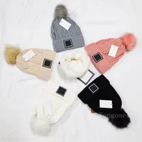 High quality Winter caps Hats Women and men Beanies with Real Raccoon Fur Pompoms Warm Girl Cap snapback pompon beanie Christmas gifts