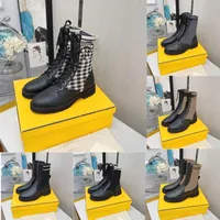 Дизайнерские женщины Rookoko Boots Combat F Bandkle Martin Boot Brold Brand Belector Кожаные байкер вязание растягивающих ткань обувь зимняя платформа Mid-Top Booties с коробкой