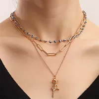 Pendant Necklaces Exquisite Creative Rose Flower Necklace Retro Style Multi-Layered Clavicle Chain Ladies Jewelry Valentine's Day Gift