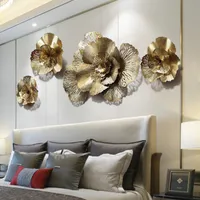 現代の錬鉄3Dゴールドの花の壁の壁画装飾家のリビングルームの壁掛けの工芸品ホテルポーチウォールステッカー装飾品210308