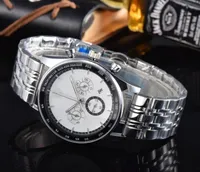 Top Brand Luxury Herr Full Functional Quartz Stopwatch Watch Vattentät Sport Militär Klockor Män Rostfritt Stål Klocka Relogio Masculino