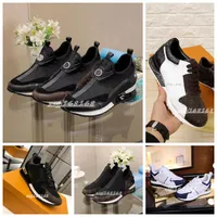 Top Sports Shoe Cuero de cuero de talla grande Run Away Women Sneaker Fashion Fashion Shoes para hombres Runner Outdoors Chaussures Pour Hommes