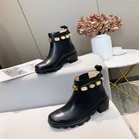 Lüks Tasarımcı Bayan Yarım Çizmeler Ayakkabı Kış Tıknaz Med Topuklu Düz Kare Toes Ayakkabı Rainboots Zip Kadınlar Orta Buzağı Booty Aşınmaya Dayanıklı Kalın Soled Boot A889