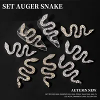 Strass scintillants 3D Gold Argent Snake Nails Art Strass Décorations pour Allier Nail Fournitures Charms Tool LHQ037