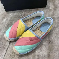 Renkli Pilar Deri Espadrilles Tuval Flats Ayakkabı Buzağı 2 Ton Loafer Bayan Lüks Tasarımcıları Rahat Loafer'lar Ayakkabı Dokuma Taban