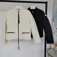 Designer Womens Maya Down Knit Stitching Brodered Letter Badge Girl Parkas Dazzle Light Style Downs Jacket