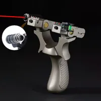 Hoge Precisie Outdoor Schieten Hunting Slingshot Laser Richten Hars Catapult Slingshot met behulp van platte rubberen band