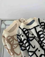 여자 디자이너 스웨터를위한 옷 여자 스웨터 캐주얼 니트 콘트라스트 색상 긴팔 가을 패션 브랜드 탑 숙녀 칼라