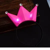 1pc Nieuwe Kleurrijke Prinses Tiara Crown LED Knipperende Hoofdband Kinderen Volwassenen Verlicht haaraccessoires Rave Glow Party Qylkas