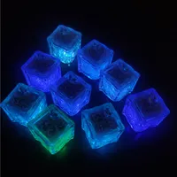 LED Buz Cube 7 Renk Yanıp Sönen Glow Karanlık Gece Işıkları Cafe Bar Kulübü Içme Parti Şarap Düğün Dekorasyon Için