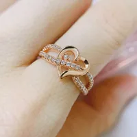 Dubbelmässigt Romantiskt hjärta Ringar för Kvinnor Bröllop Förlovningsfinger Midi Ring Crystal Tillbehör Mode Smycken DZR026