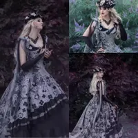 Vintage Gothic Black Wedding Dresses Bridal Gown Ärmlös Med Lace Applique Beaded Scoop Neck Custom Made Plus Size Sweep Train Tulle En linje Vestido de Novia