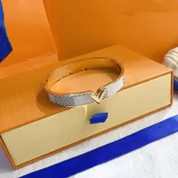 Mode guld kärlek armband pour hommes charm bangle braccialetto pulsera för män och kvinnor bröllop älskare gåva diamant tennis smycken
