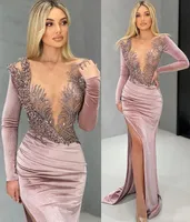2022 Plus Size Arabic Aso Ebi Luxurious Mermaid Velvet Prom Dresses Beaded Crystals Evening Formal Party Second Reception Birthday Engagement Gowns Dress ZJ221