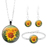 Collier de boucles d'oreilles 4pcs / set Fashion Jewelry Set Sunflower Art Po Cabochon Glass Bracelet Boucle d'oreille pour femmes Cadeau