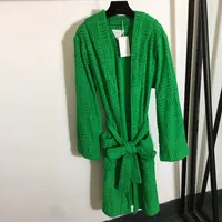 Luxury allentato unisex Sleepwear Tredes moda con cappuccio Belt Designer Accappatoio Party Banchetto Casual NightGown Robe