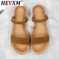 الصنادل Hevxm 2021 صيفي النساء Opentoe Flip Flops Women's Sandles Shicly Heel Shoes Flatiatiator Flat