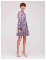 유럽 ​​인기 로고 드레스 여성 2021 봄 새로운 세미 - 스루 짧은 레이스 기질 패션 레저 스타일