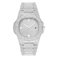 Neue Herrenuhr Shinning Diamant WACHTH Out Uhren Edelstahl Männer Quarzwerk Montre Uhr Geschenk Party Armbanduhr Uhr