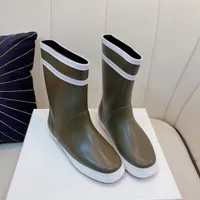 Tasarımcı Kadınlar Yağmur Boot Zip Orta Buzağı Motosiklet Çizmeler PVC Kauçuk Kare Ayak Kalın Topuk Platformu Ayakkabı Su Geçirmez Welly Rainshoes 0829