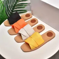 2021 Üst Kadınlar Woody Mules Terlik Tasarımcı Tuval Çapraz Dokuma Sandalet Yaz Açık Peep Toe Casual Terlik Mektubu Stilist Ayakkabı Kutusu