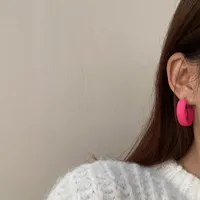 HOOP Huggie 2021 Branchement Creative Creative Rose Rouge Boucles d'oreilles métalliques pour femmes Simple Géométrique Cercle rond Coréen Mode Bijoux