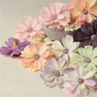 Dekoratif Çiçekler Çelenk 50 Parça Papatya Çiçek Kafası Mini İpek Yapay Dekor Ev Düğün Duvar Dekorasyon DIY Çelenk Headdress Korsage