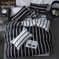 Bonenjoy Blanco y negro Coloque con rayas conjuntos de cama conjuntos individuales / dobles / dobles / reina / king shirt funda de almohada kit 210727