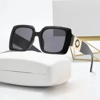 Mode Sunglasses Designer Full Cadre Summer Beach Lunettes Mens Femmes 5 Couleur En option Bonne qualité