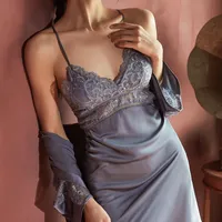 Sexiga Faux Silk Robe Set för Kvinnor Sleepwear Lace Nightgown Kimono Badrock Klänning Perspektiv Underkläder med Pads Two Piece Set