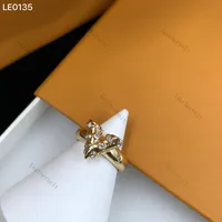 Designer Diamond Inlay Letter Sieraden Gladde Vergulde Ring Creatieve Ontwerp Band Ringen Dames Party Rings