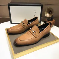 2021 زفاف فاخر اللباس البدلة الأحذية الرسمية رجل المتسكعون مصمم الرجال الانزلاق على الرجال اللباس الأحذية الأعمال أحذية الرجال أكسفورد جلد zapatos hombr