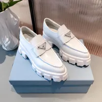 Tasarımcı Kadınlar Monolith Rahat Ayakkabılar Üçgen P Loafer'lar Siyah Cloudbust Hakiki Deri Ayakkabı Artış Platformu Sneakers Açık Klasik Patent Mat Eğitmenler M03