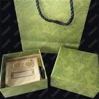 Pendientes de encanto elegantes de doble letra con caja de regalo Partamentos de sello en relieve Dangler para mujer aniversario de fiesta